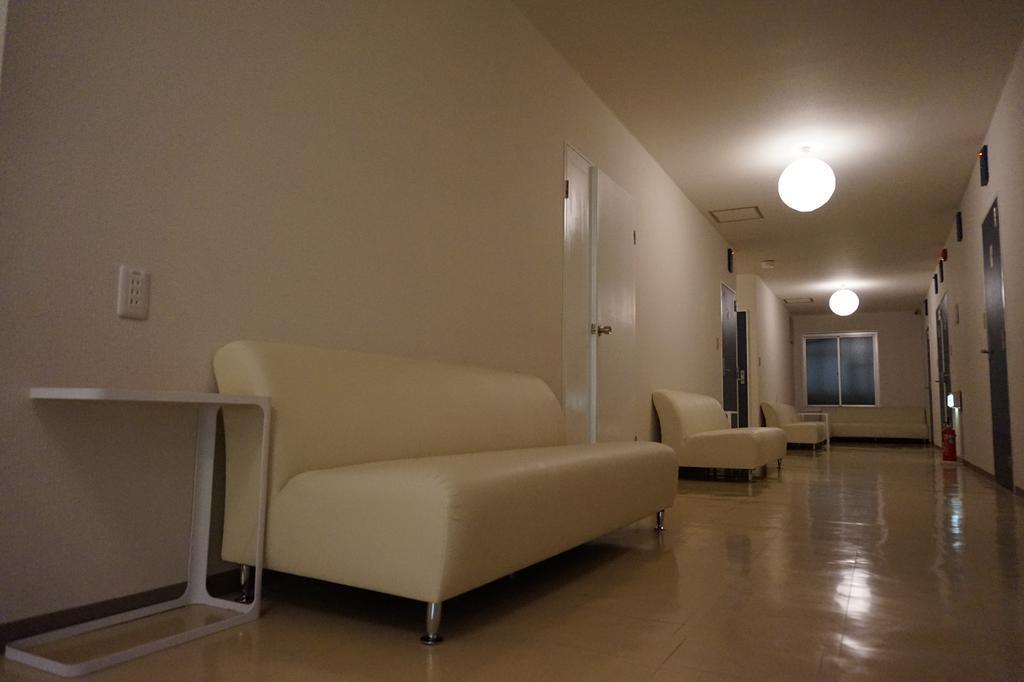 Uni Hostel Osaka Esterno foto