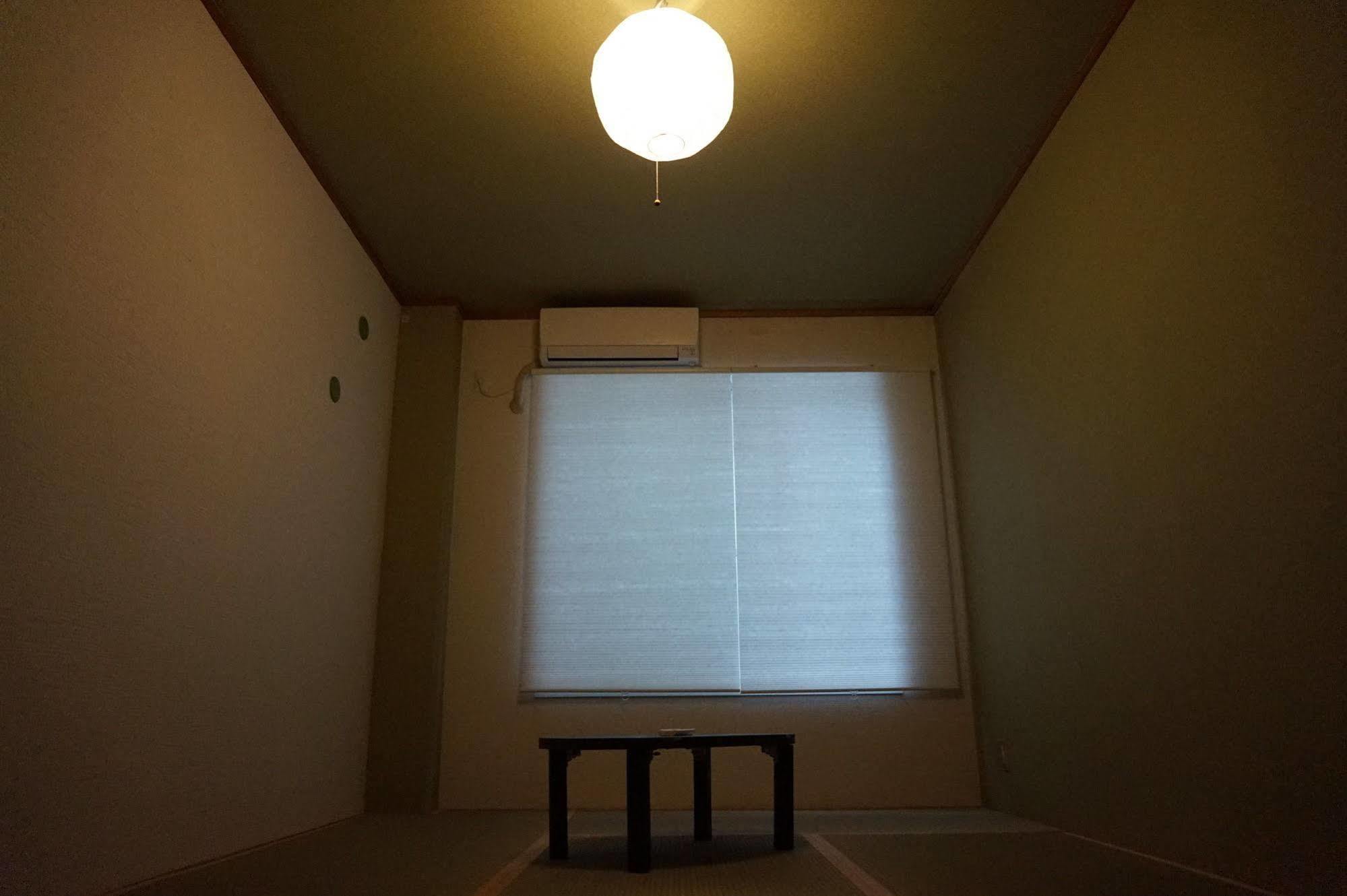 Uni Hostel Osaka Esterno foto